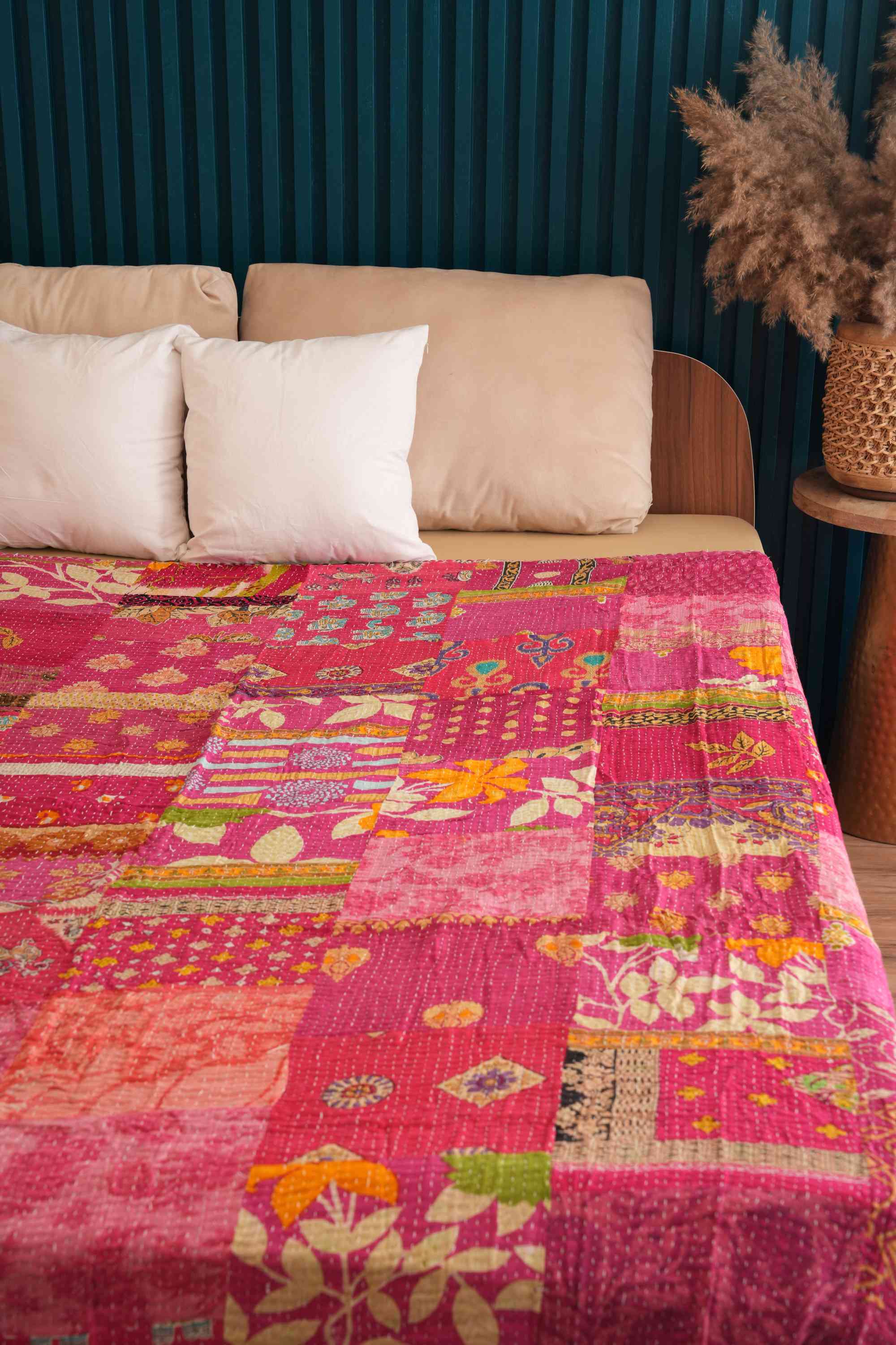 Handmade Cotton Vintage Patchwork Kantha Quilt Pink