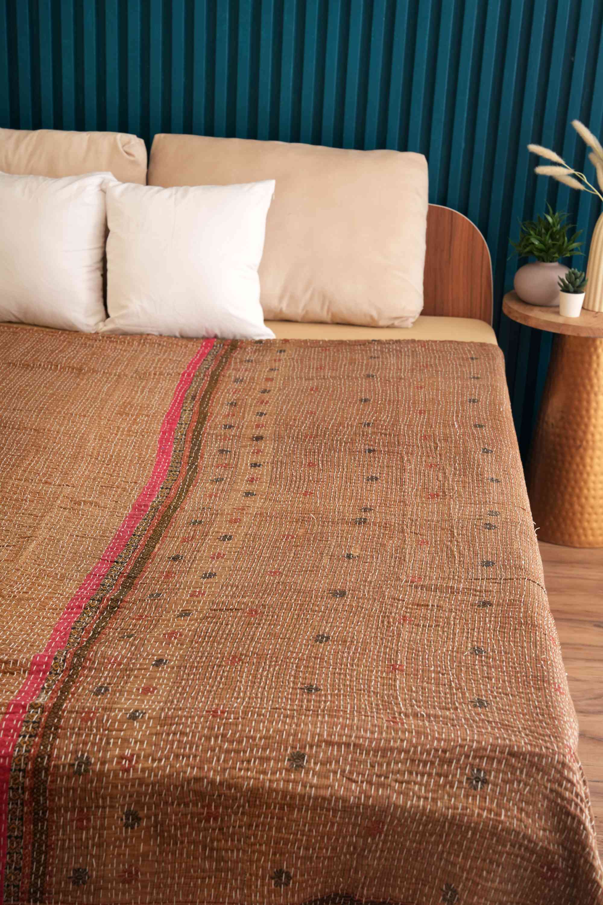 Handmade Cotton Vintage kantha Quilt Beige